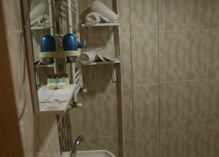 Отель Garden 3*