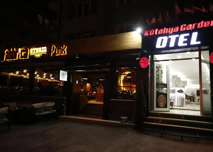 Отель Garden Кютахья